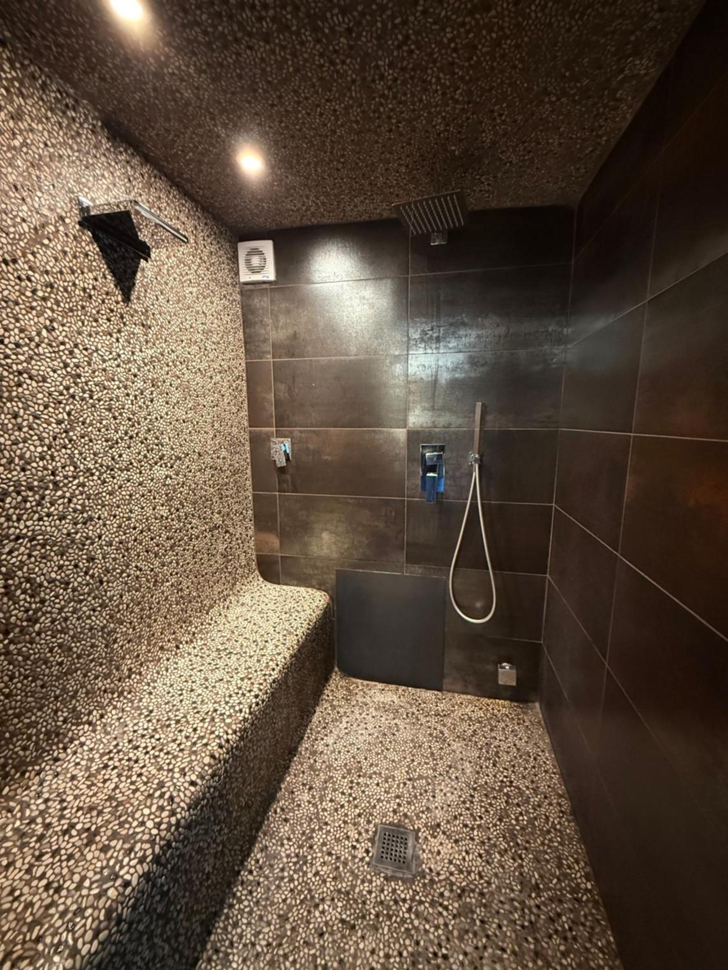Luxury Piazza Di Spagna Escape With Terrace And Private Spa Rome Exterior photo